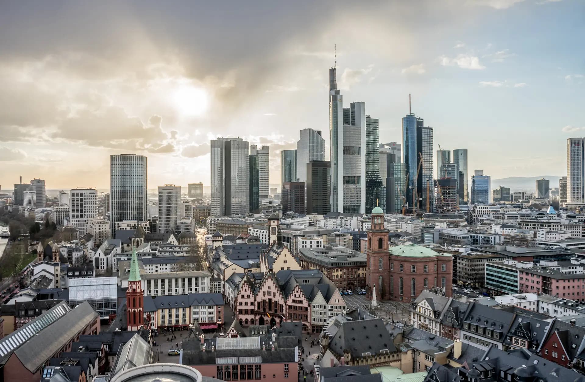 Frankfurt skyline and old town