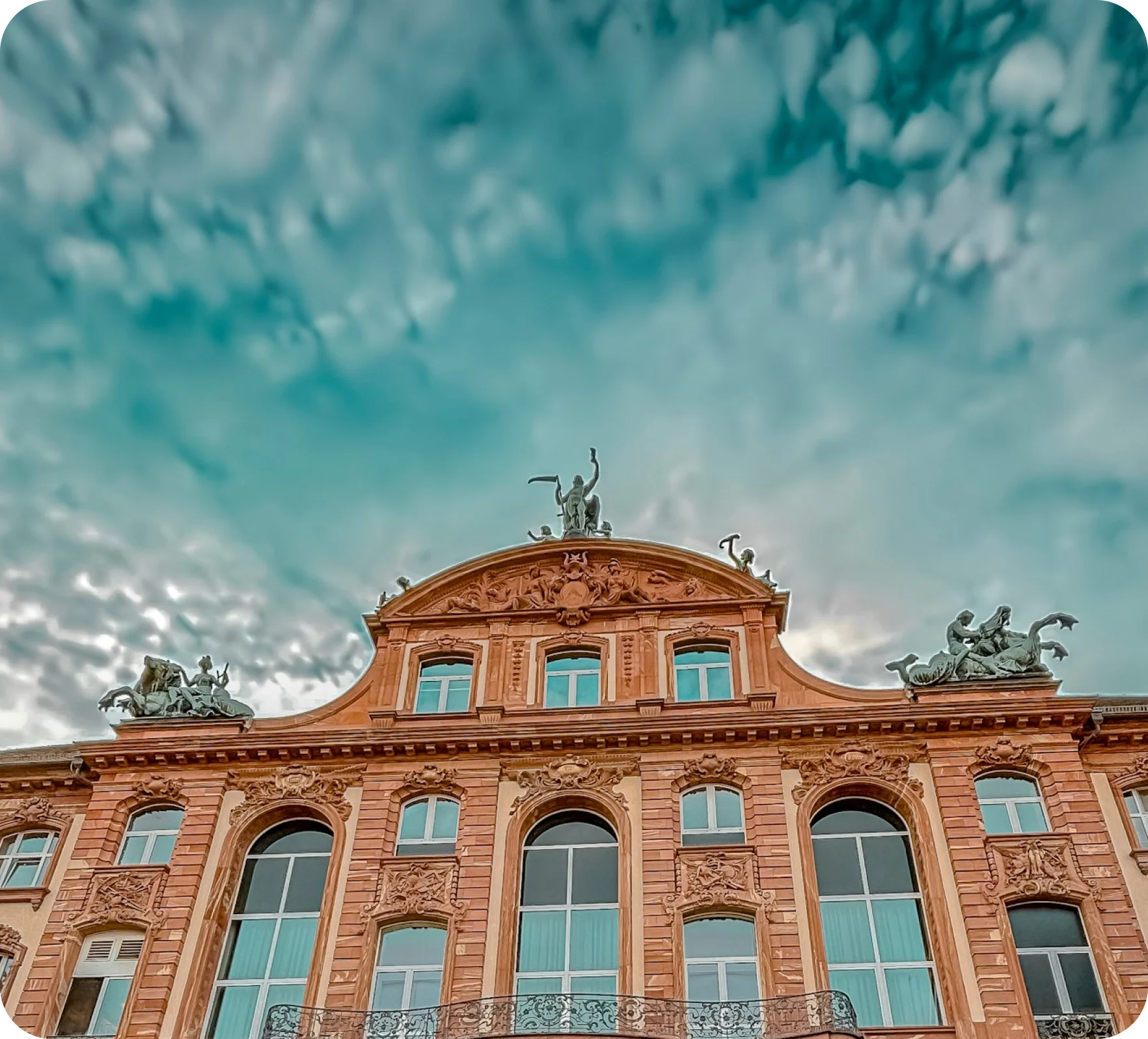 Benefits of pursuing a master's degree in Germany